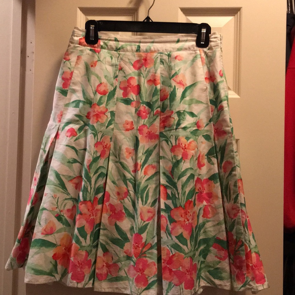 Jones New York floral print skirt EUC